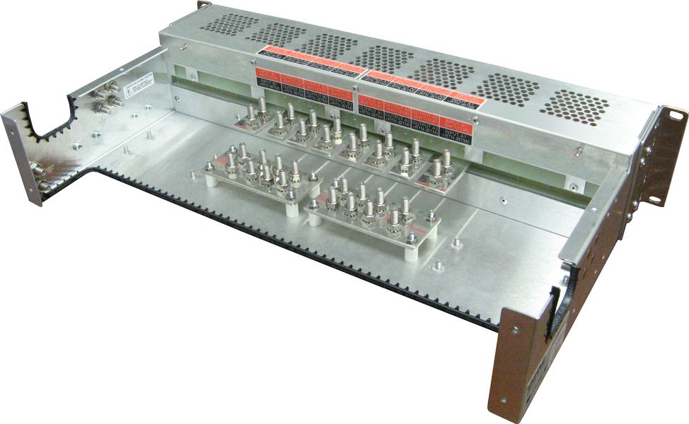 X8345R - 2RU, Pluggable CBE Power Management System (copy 1) | E-T-A